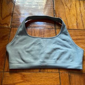 Setactive halter top